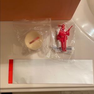 Supreme lot (supreme sticker, bouncy ball, etc)